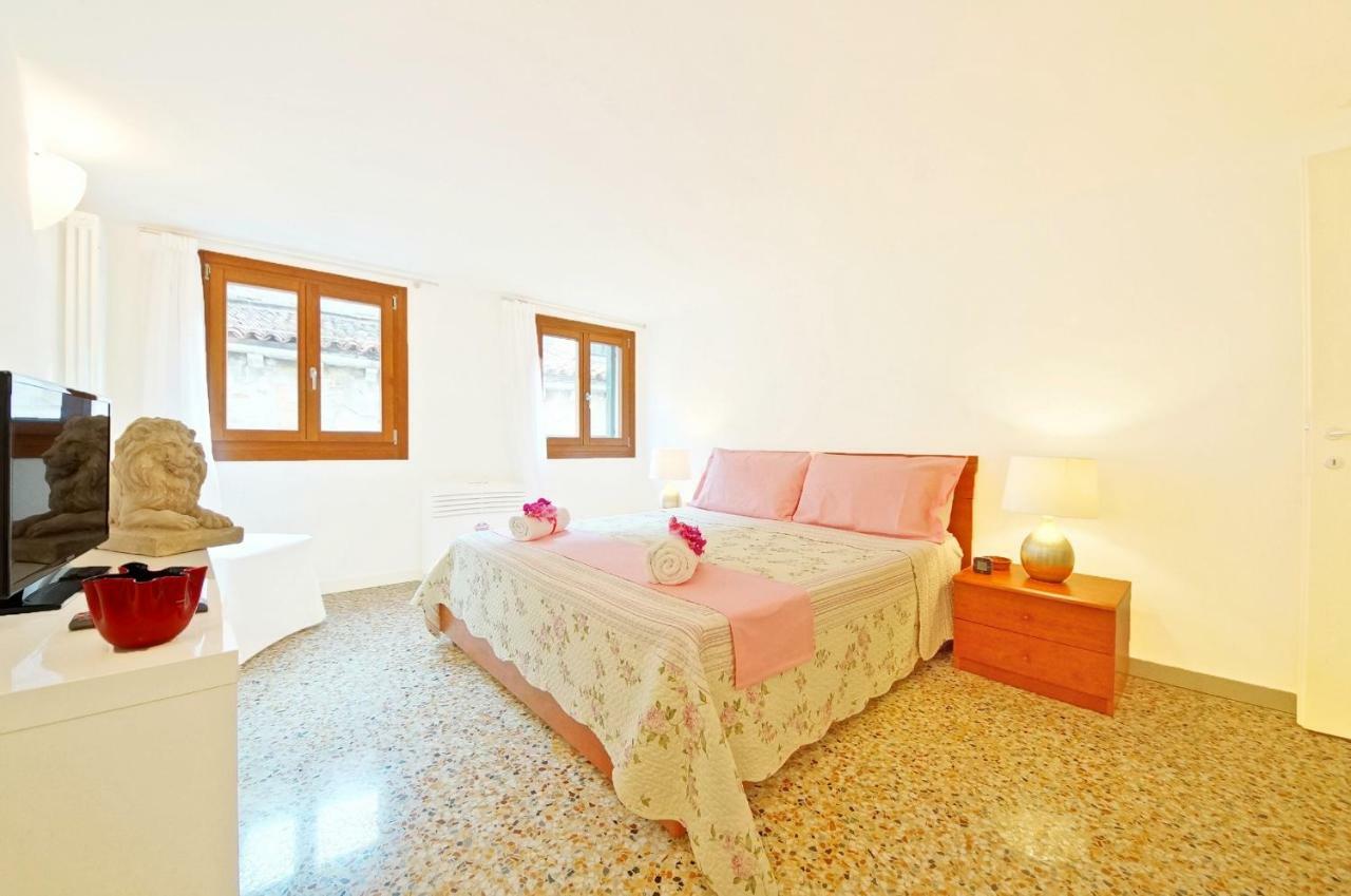 Sant'Aponal Apartment Rialto Venise Extérieur photo