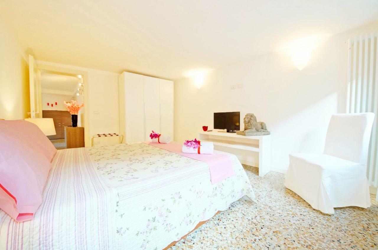 Sant'Aponal Apartment Rialto Venise Extérieur photo