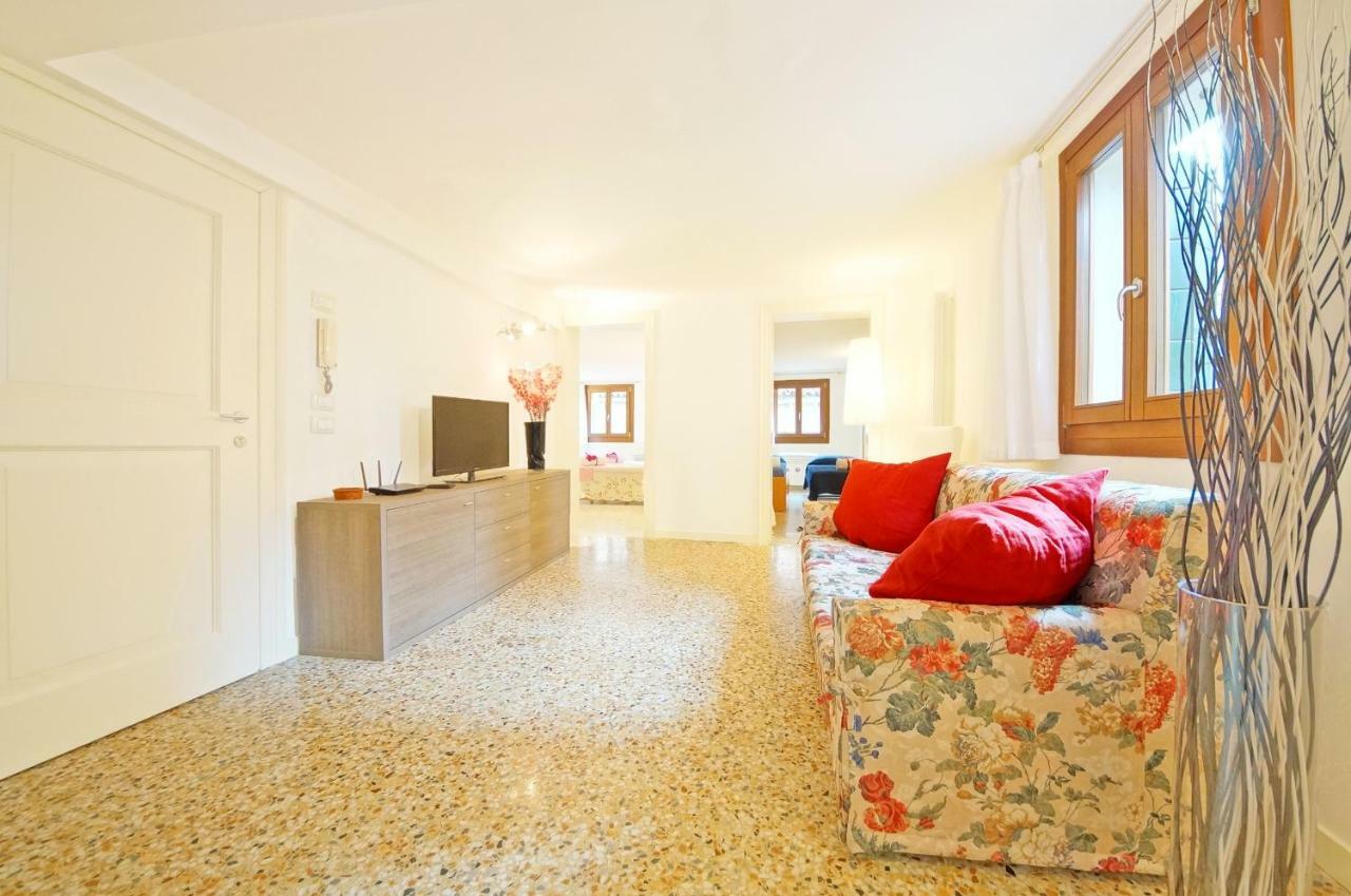 Sant'Aponal Apartment Rialto Venise Extérieur photo