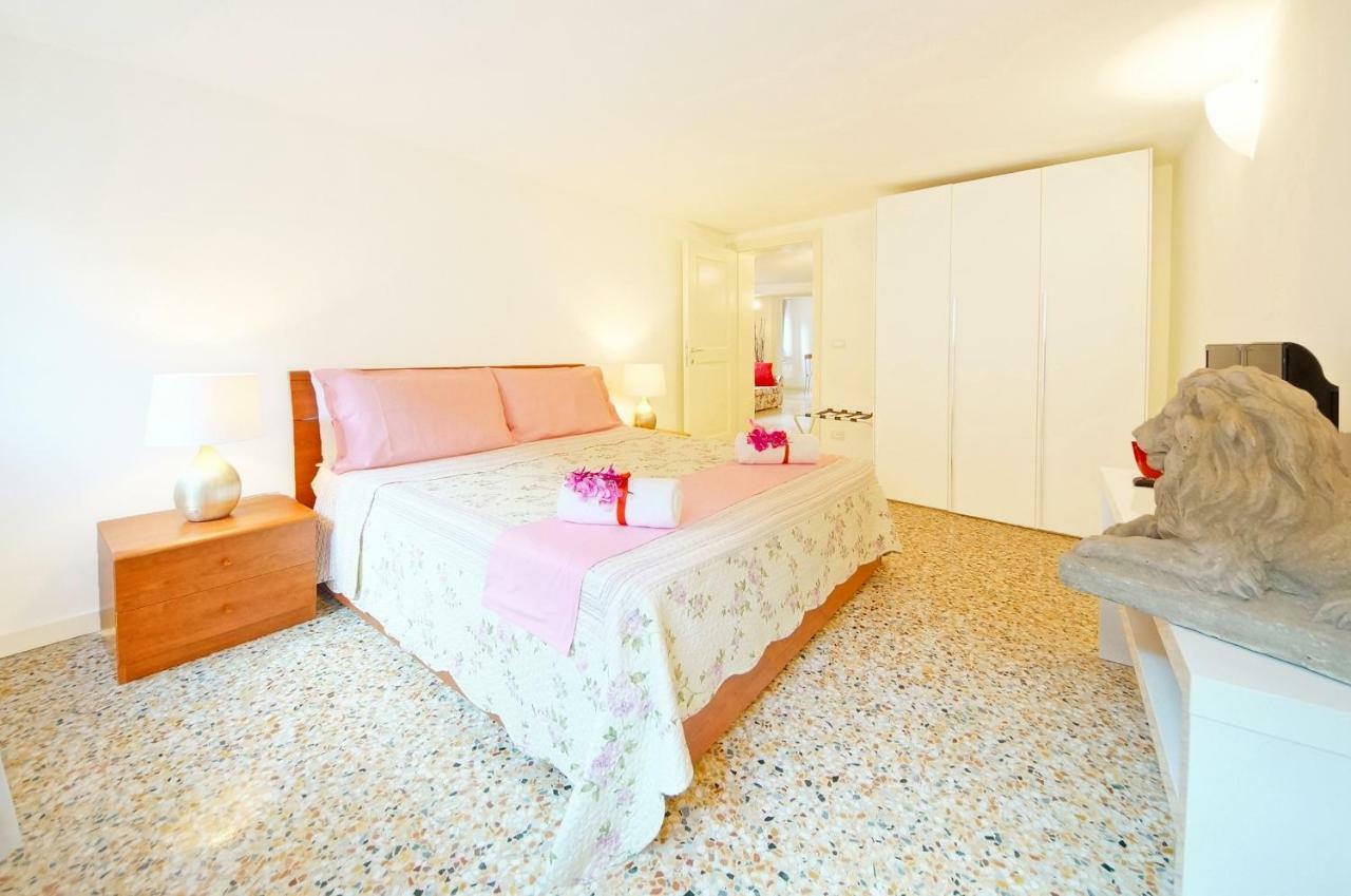Sant'Aponal Apartment Rialto Venise Extérieur photo