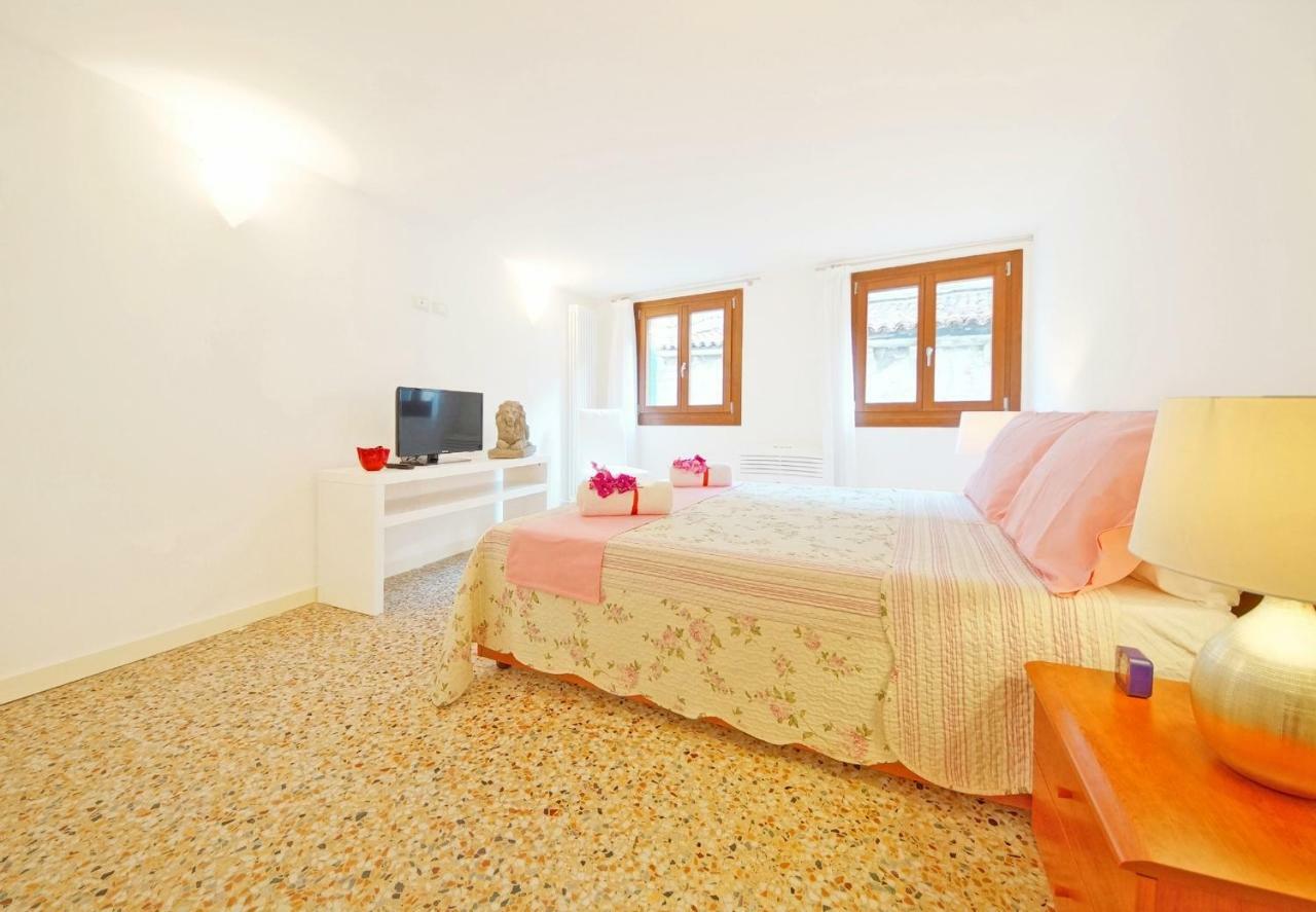 Sant'Aponal Apartment Rialto Venise Extérieur photo